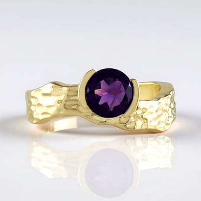 Cavill - Elegante Zilveren Ring met 7mm Braziliaanse Amethist 1,071ct - 925 Sterling Zilver Verguld - Gehamerd Design - Monosono Collection