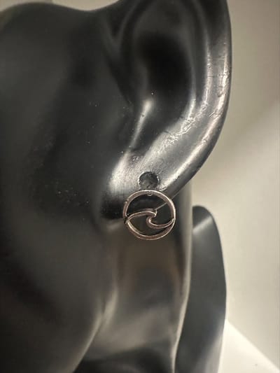 open rondje oorknoppen | | Make up | Parfum | Moederdag | Verjaardagscadeau| Cadeautje| Valentijnsdag| Kado | sieraden | vaderdag | oorbellen | oorsieraden
