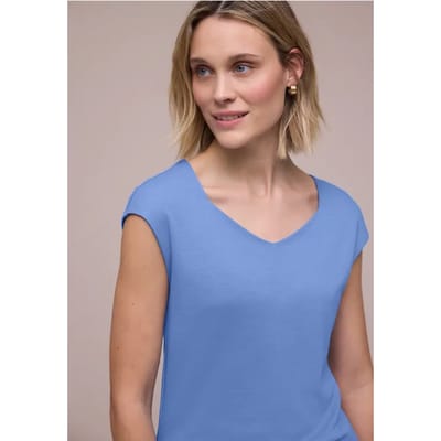 Shirt zonder mouwen met diamanten halslijn