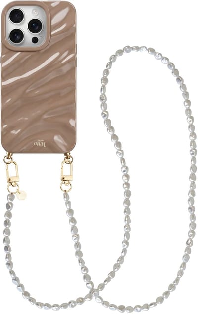 xoxo Wildhearts Glaze Cord Case Taupe - Geschikt voor iPhone 16 Pro Max - Pearlfection - Lang koord - Glimmend siliconen telefoonhoesje met plooien - Dream hoesje met koord - Parelketting - Telefoonkoord