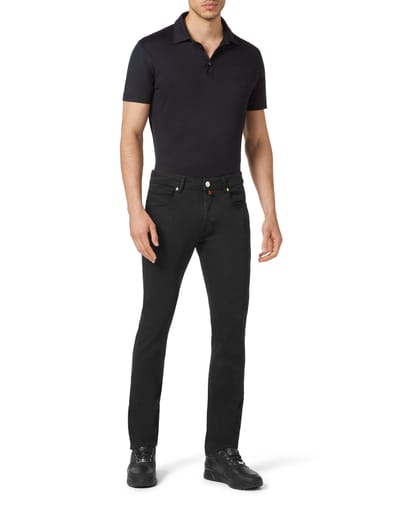 Jeans Recht Model