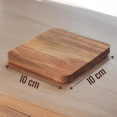 Dailygoods- Onderzetterset 4-delig - Acaciahout - Handgemaakt - 10 x 10 cm - 1 cm dik - Natuurlijke elegantie - Onderzetters