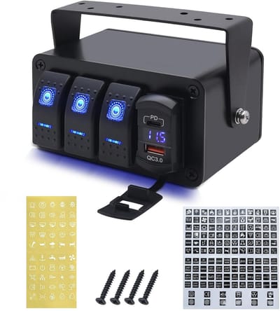 Waterdicht 3-standen Tuimelschakelaar Paneel met LED Voltmeter en PD/QC3.0 Opladen voor 12V/24V Voertuigen