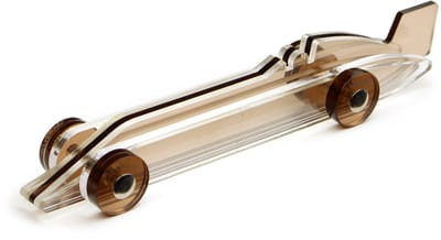 Ikonic Toys - Modelauto - Lucite Car No2 - Small - Licht Bruin - Gerecycled acryl - Art-Deco stijl