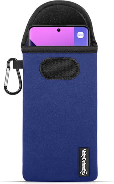 MobyDefend Hoesje - Geschikt voor Xiaomi Redmi Note 13 Pro Plus - Neopreen Pouch Met Karabijnhaak - Insteek - Riemlus - Blauw