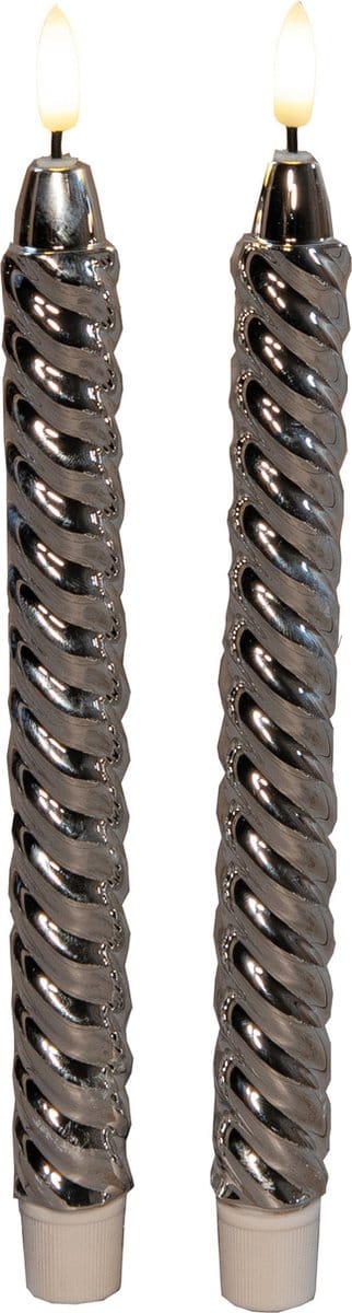 Anna's Collection LED dinerkaarsen - 2x st - zilver - glimmend - 25 cm - swirl - 3D vlam