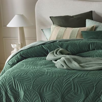 Famanu - Luxe sprei 240x260 cm donkergroen, fluwelen woondeken voor bed of bank