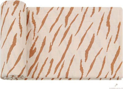 Rammelaar&Co - Hydrofiele Doek XL - 120x120 cm - 70% Bamboe & 30% Katoen - Zacht en Soepel - Oranje Zebra Patroon - Inbakerdoek - Spuugdoek - Kraamcadeau – Inbakeren