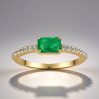 Cavill - 9 Karaats Geelgouden Ring met 0,58 ct Zambiaanse Achthoekige Smaragd & 18x Cambodjaanse Zirkonia - Luxe Elegante Edelsteen Ring Dames