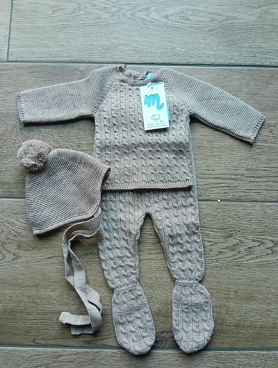 Mac Ilusion Gebreid Baby Pakje | 3-dlg | 9810SC| nuez / zandkleur | Met Voetjes |Newborn | maat 50