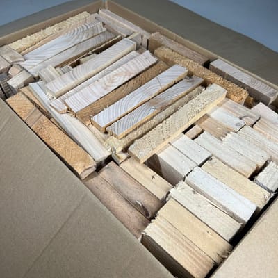 Brandhout Circa 15kg Gedroogd Vuren/Naaldhout