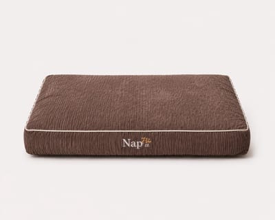 NapZZZ Ribbed kussen 100 x 70 x 20 cm Bruin