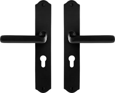 Deurkruk op schild - Smeedijzer zwart - Gietijzer - GPF - GPF6235.60 smeedijzer zwarte Deurklink Ilo op PC55, 238x41x4mm
