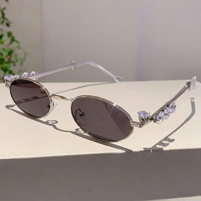 Klassiek Luxe Designer Stijl Stijl Klein Duurzaam Metaal Metaal Brilmontuur Montuur Ovaal Diamant Zonnebril Brillen Dames Voor Mannen Zon Zonnebrillen