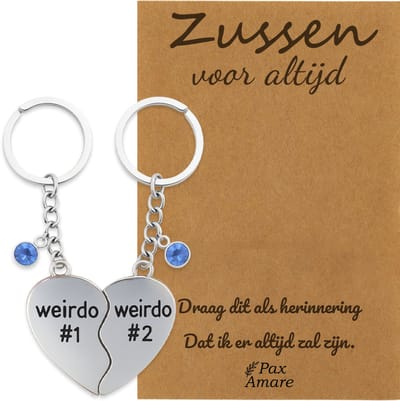 BFF Sleutelhanger voor 2 'Zussen voor altijd' - Weirdo's Hartje - Sleutelhanger set op Cadeau Kaartje Sleutelhanger set - Zilverkleurig - Vriendschap Symbool - Pax Amare