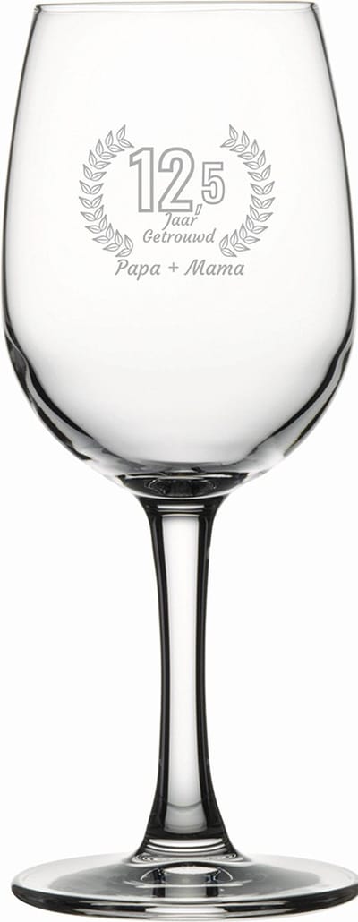 Gegraveerde witte wijnglas 26cl Papa + mama 12,5 jaar getrouwd