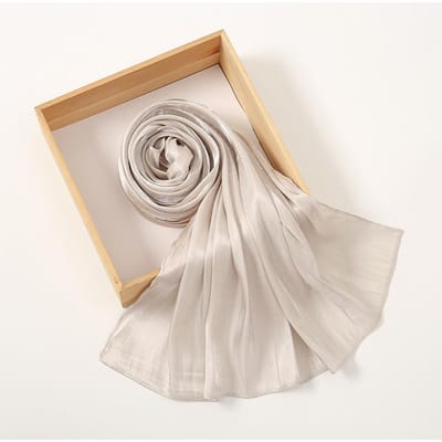 Design de mode Écharpe en soie brillante classique pour femmes Hijab doux Bandeau de couleur unie Châles Écharpes Musulmanes Étole white