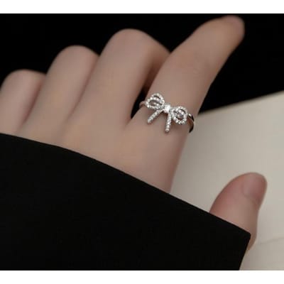 Minimalistische Damesring, Exquise Strikdesign, Modieuze Sieraden om Temperament te Tonen zonder Stijl te Kiezen resizable zilver