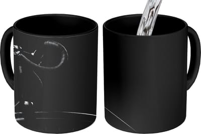 Magische Mok - Foto op Warmte Mokken - Koffiemok - Fiets - Stuur - Zwart - Wit - Magic Mok - Beker - 350 ML - Theemok