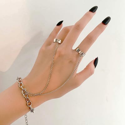 Bracelet à Chaîne Liée pour Doigt Punk Anneaux de Doigt Liés Bracelets Pour Femmes Harnais de Main Lié Bijoux de Fête d'Halloween Cadeaux beige