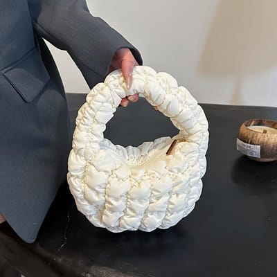 Pochette Nuage Matelassée Sac à Main pour Femme, Sac à Bandoulière Décontracté Doux et Moelleux, Cabas Léger Piqué pour Femmes, Fermeture Éclair, Sac Cabas white
