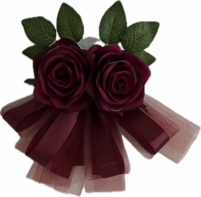 autodeco.nl LINA BURGUNDY Handvatten Decoratie 4 stuks - Trouwauto Versiering - Burgundy Rozen met Linten en Tule - Bloemen voor op de Handvatten - Versiering Handvat Auto - Autoversiering voor Volgauto's