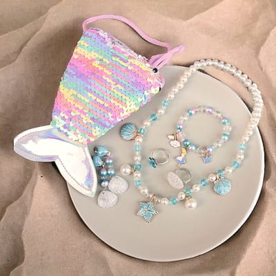 Haar in Stijl® | Parel Sieraad Set Schelp Blauw | Sieradenset voor kinderen | Parel Meisjes Sieraden Set blauw met schelpen met gratis Zeemeermin Mermaid tasje | Ketting | Armband | Klip-on oorbellen | Ring | Kadotip | Geschenkset