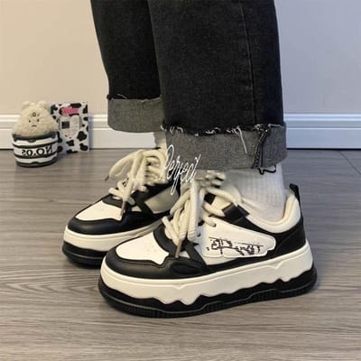 Damesschoenen Casual Boardschoenen Dames Herfst Nieuw Veelzijdig Casual Amerikaans Retro Sport Kleine Witte Schoenen 40 zwart