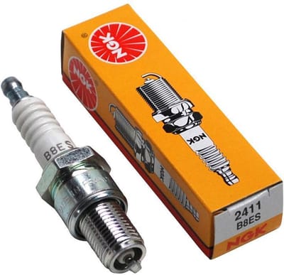 Bougie d'allumage NGK pour deux roues Cagiva B8ES / 3683 Neuf
