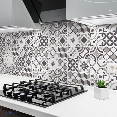 Zelfklevende tegelmuurstickers voor keuken en badkamer - 24 Azulejos Anabella cementtegelstickers - 24 stickers, 10x10cm