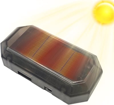 Voertuig Beveiliging Alarm - Waarschuwing Licht - Voertuig Beveiliging - Zonne-energie Opladen - 5 x 2.5 x 1.2 cm - Rood