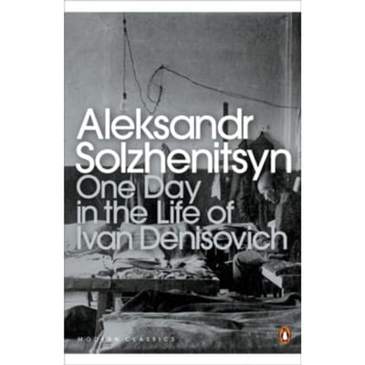 Une journée dans la vie d'Ivan Denissovitch par Alexandre Soljenitsyne Livre de poche 9780141184746