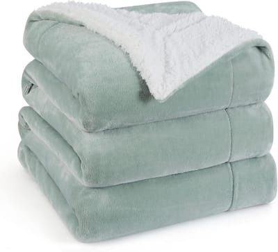Famanu – Knuffeldeken van 220 x 240 cm, warme sherpa fleece deken, ideaal voor het hele gezin, beschikbaar in verschillende kleuren