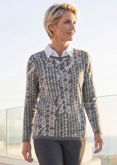 Pullover met pied-de-poule-motief en glanseffect - grijs / gedess. - Gr. 19 van Goldner Fashion
