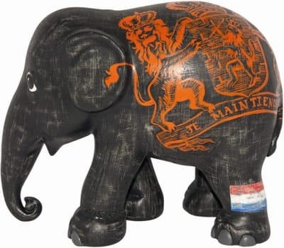 Elephant Parade - The Royal Netherlands Elephant - 15cm
