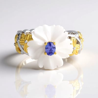 Cavill - Zilveren ring 925 sterling met 2,16 ct witte kwarts en 0,18 ct ovale tanzaniet - elegante ring met bloemmotief en gouden accenten