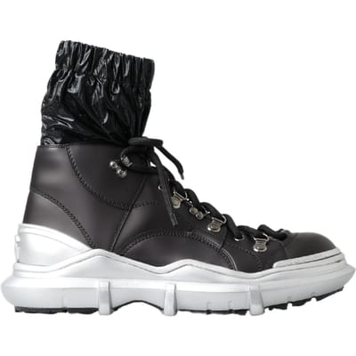 Hightop sneakers met veterstijl