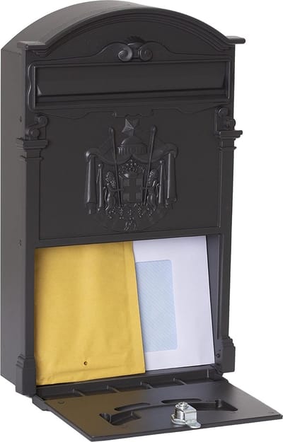 Famanu - Brievenbus van Aluminium in Klassieke Stijl | Formaat M (DIN A4) | Elegante Brievenbus voor Buiten | Decoratieve Brievenbus met Naamplaatje | Eenvoudige Montage | Zwart