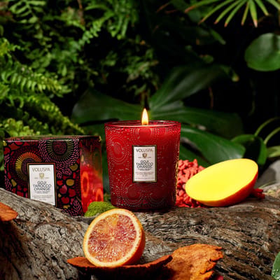 Voluspa Geurkaars Goji Tarocco Orange Classic Candle Geurkaars in geschenkverpakking