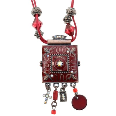 Behave - Rode Ketting met Vierkante Fantasie Hanger - 34 cm