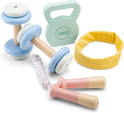Woet® Houten Fitness Set voor Kinderen - Speelgoedset met 5 Onderdelen - Inclusief Gewichten, Springtouw en Haarband - FSC - Rollenspel Sport - Vanaf 3 Jaar