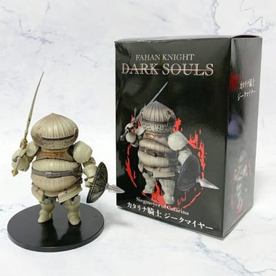 Le jeu Dark Souls Nouvelle Figurine d'Action 12cm Siegmeyer Chevalier Noir Feu de Camp Figurine PVC Modèle Figurine Dark Souls Jouet Cadeaux d'Anniversaire