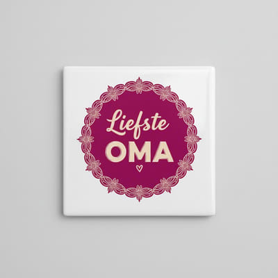 Liefdevolle Quote Keramische Tegel “Liefste Oma” – Elegant Bloemendesign, Hartverwarmend Familiecadeau, Woondecoratie Tegel 15 x 15 cm