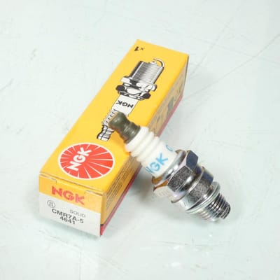 Bougie d'allumage NGK pour Auto CMR7A-5 / 4641 Neuf
