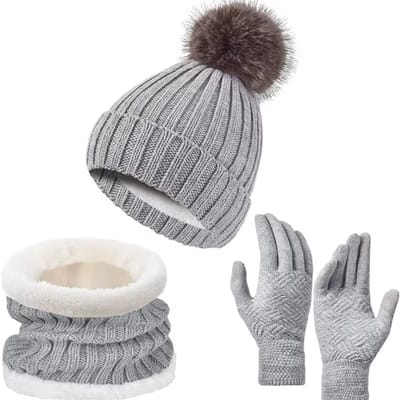 3-Delige Winterset Kind – Gebreide Muts met Grote Haarbal, Warme Sjaal en Handschoenen | Winteraccessoires voor Meisjes en Jongens | Kindermuts, Wintersjaal, Kinderhandschoenen