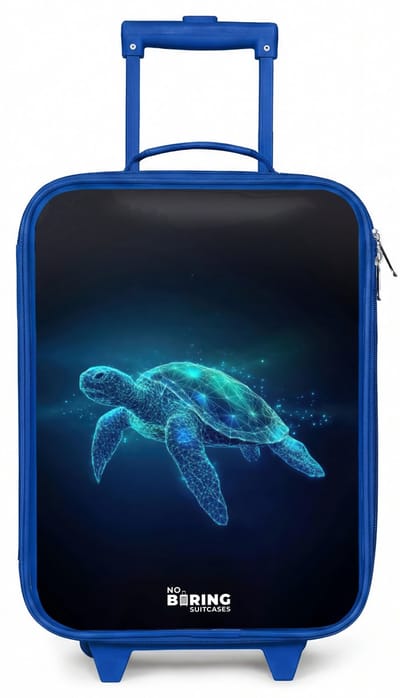 NoBoringSuitcases.com® - Kinderkoffer blauw - Kindertrolley jongen - Lichtgevende schildpad in digitale oceaan - Koffer kind lichtgewicht - Reiskoffer trolley voor kinderen - Koffertje met lichtgevende wieltjes - Rolkoffer