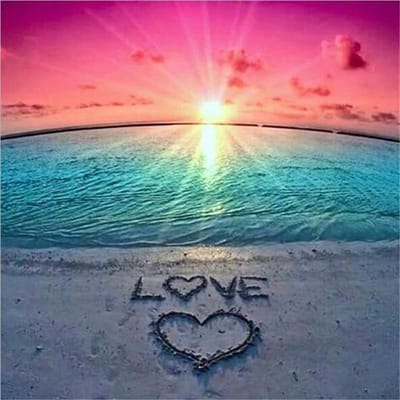 Diamond painting 25x25cm - love in strand ( ronde steentjes )