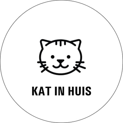 Katten in huis sticker - 80 x 80 mm 1