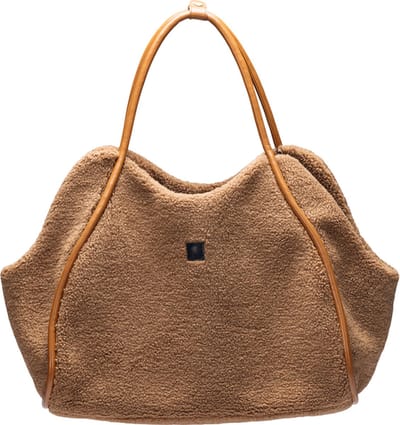 Designed by Lotte Tebby Draagtas Hond - Hondentas - Voor kleine honden - Teddy-stof - Cognac - 43x18x35 cm