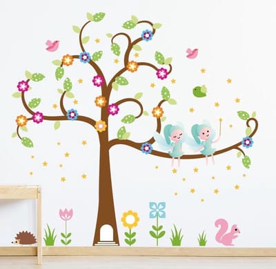Muursticker elfenboom babykamer